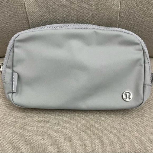 lululemon athletica Gray Crossbody Bag - Picture 1 of 10